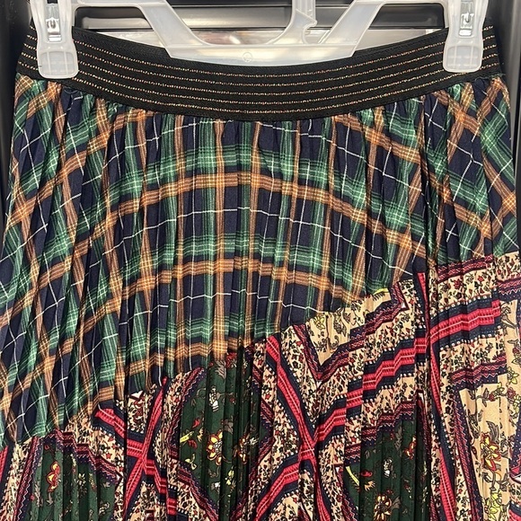 Skirt - Picture 6 of 7